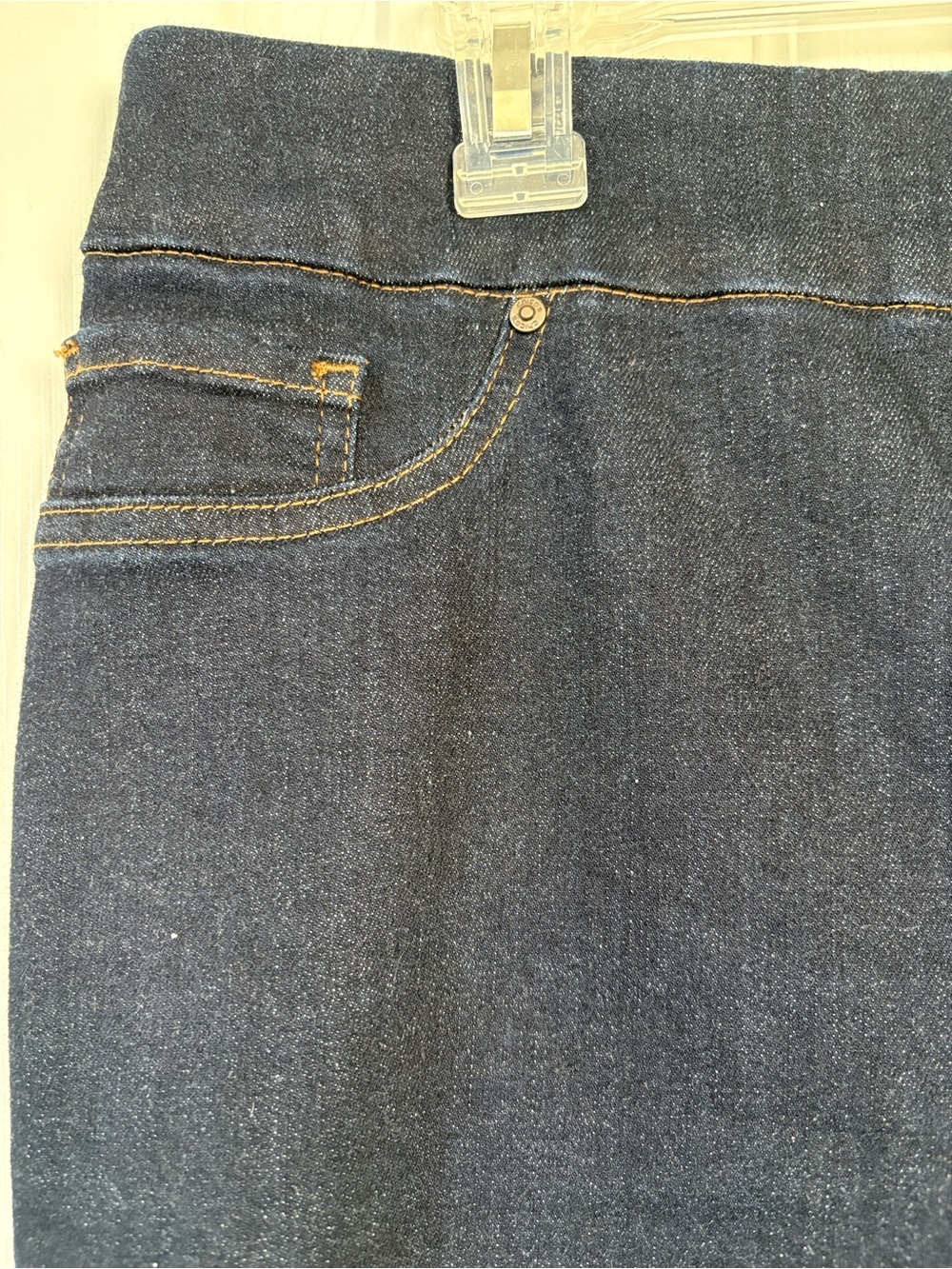Chico’s Pull-On Slim Bootcut Denim Jeans       Sz 10 P Like NEW! - Picture 4 of 9
